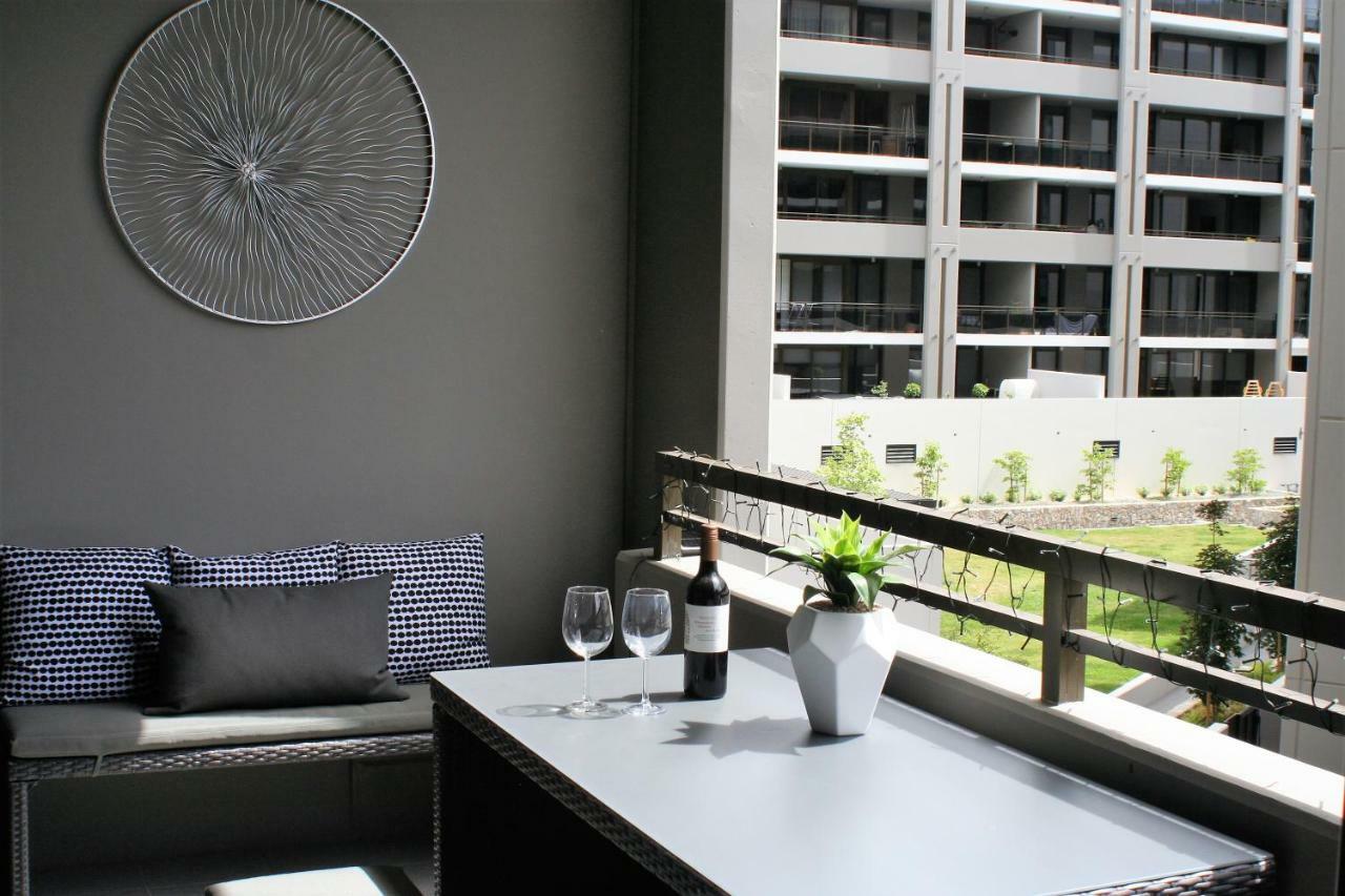 Governor Luxe 1 Bedroom Apartment In The Heart Of Barton Wifi Gym Wine Secure Parking Canberra Kingston Екстер'єр фото